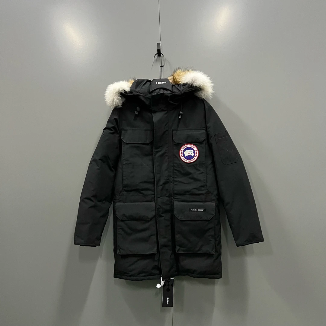 95新 CANADA GOOSE (ll) 加拿大鹅 黑色徽标羽绒服 M码/007798