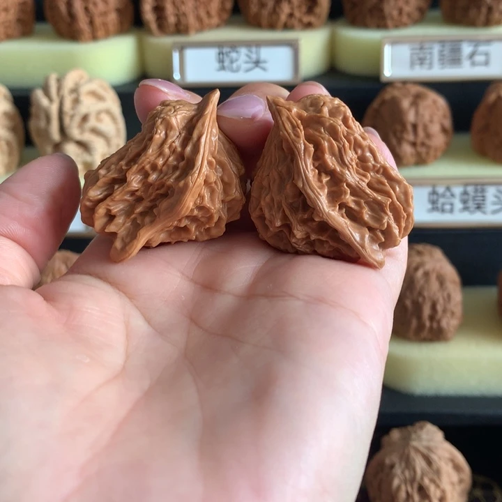 梦***始桃核把件文玩核桃小鸟