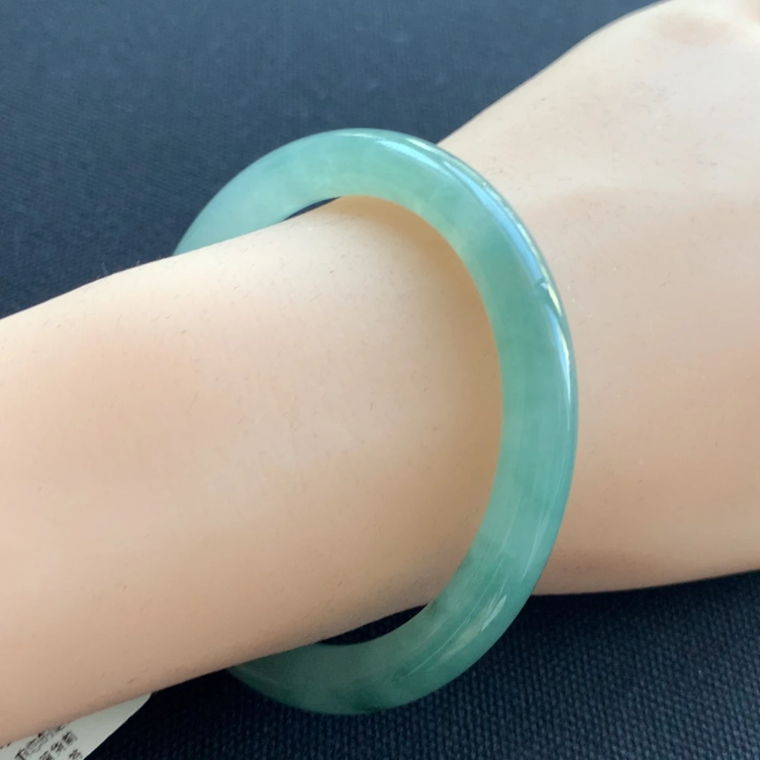 翡翠未镶嵌手镯32号54.3圆