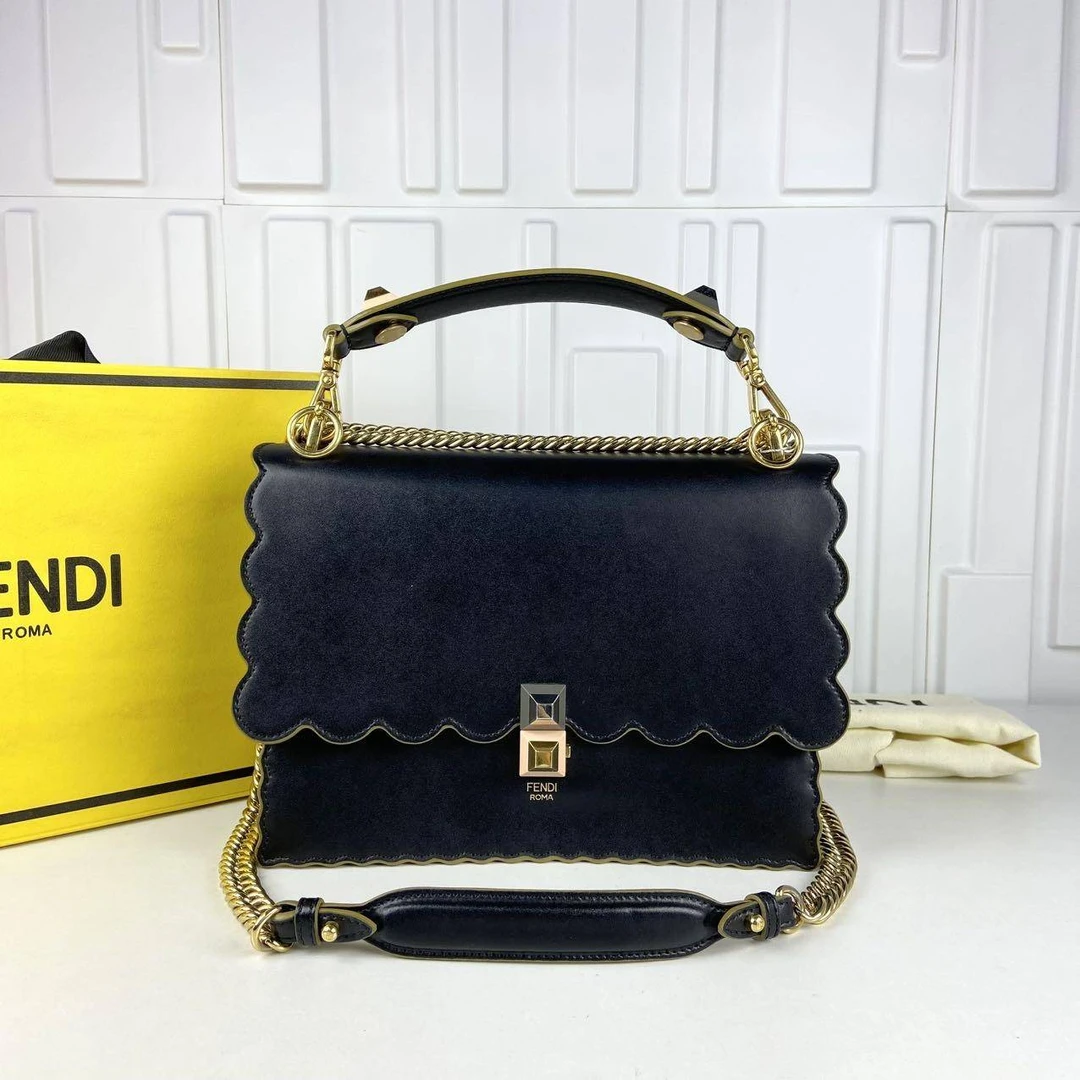 胖虎安安/芬迪/95新/公价0/箱包/单肩包/312505280071