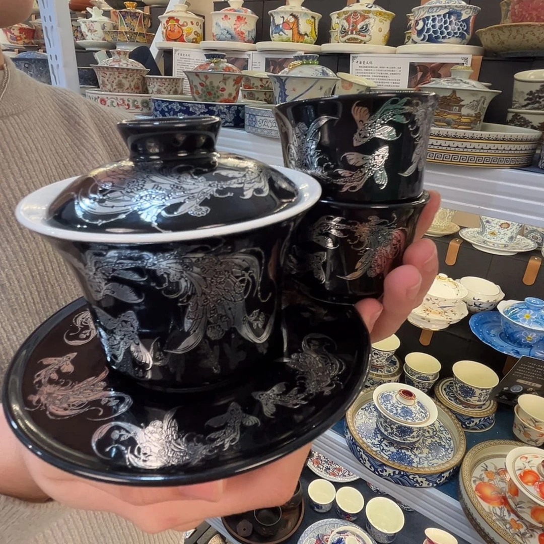 这些盖碗很漂亮！！！！