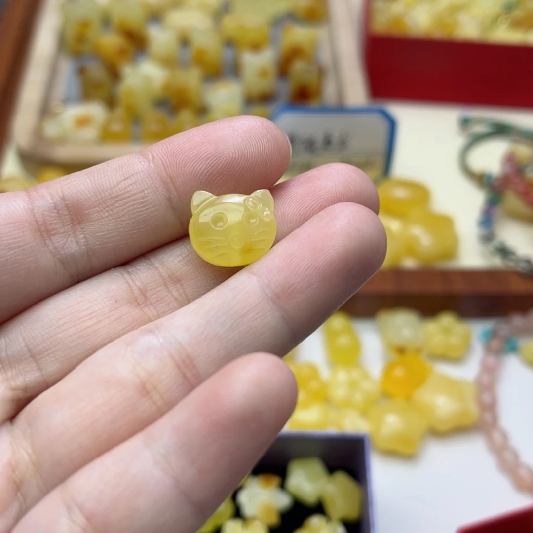 【闪购商品】蜜蜡裸石未镶嵌配饰