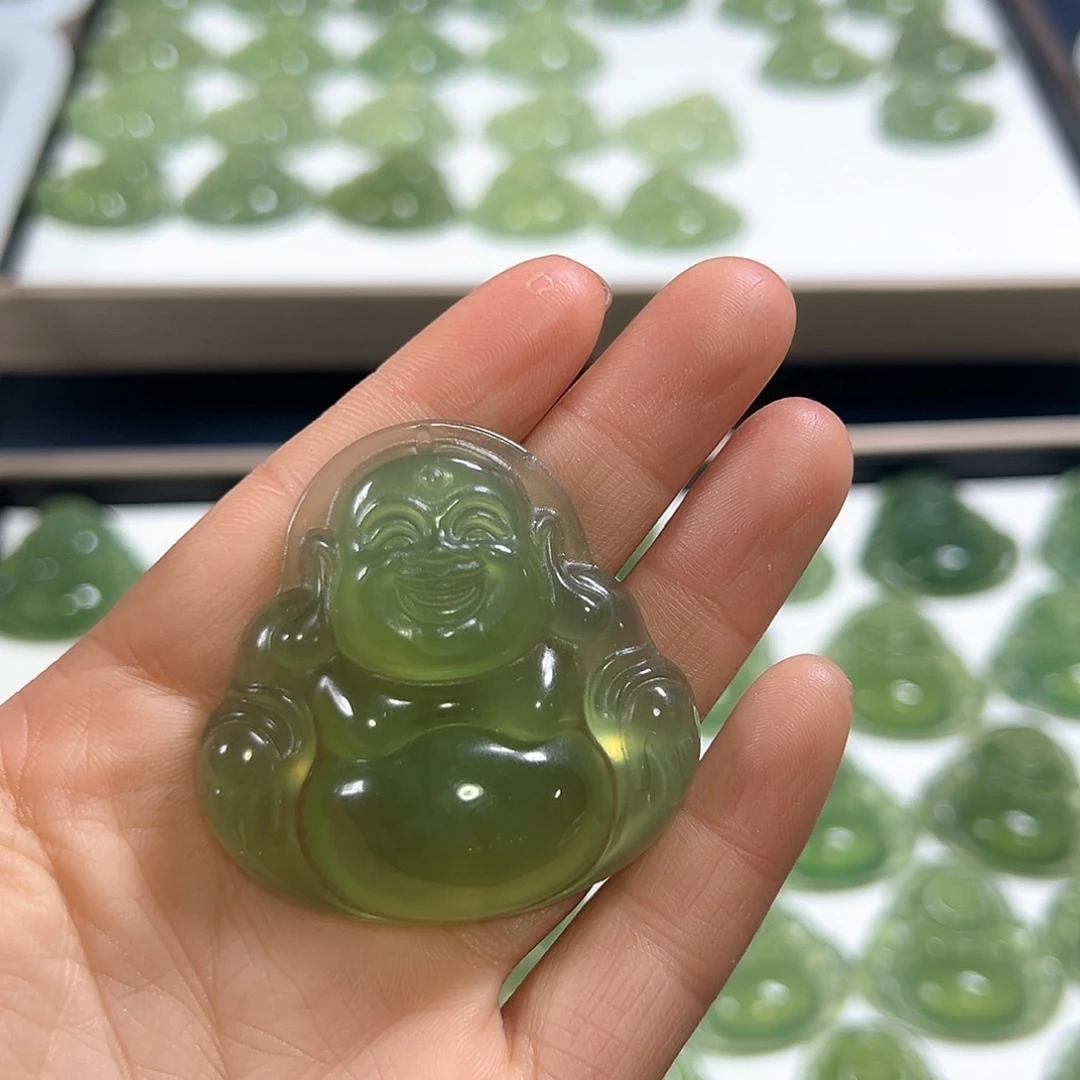 天***云蛇纹石玉未镶嵌颈饰