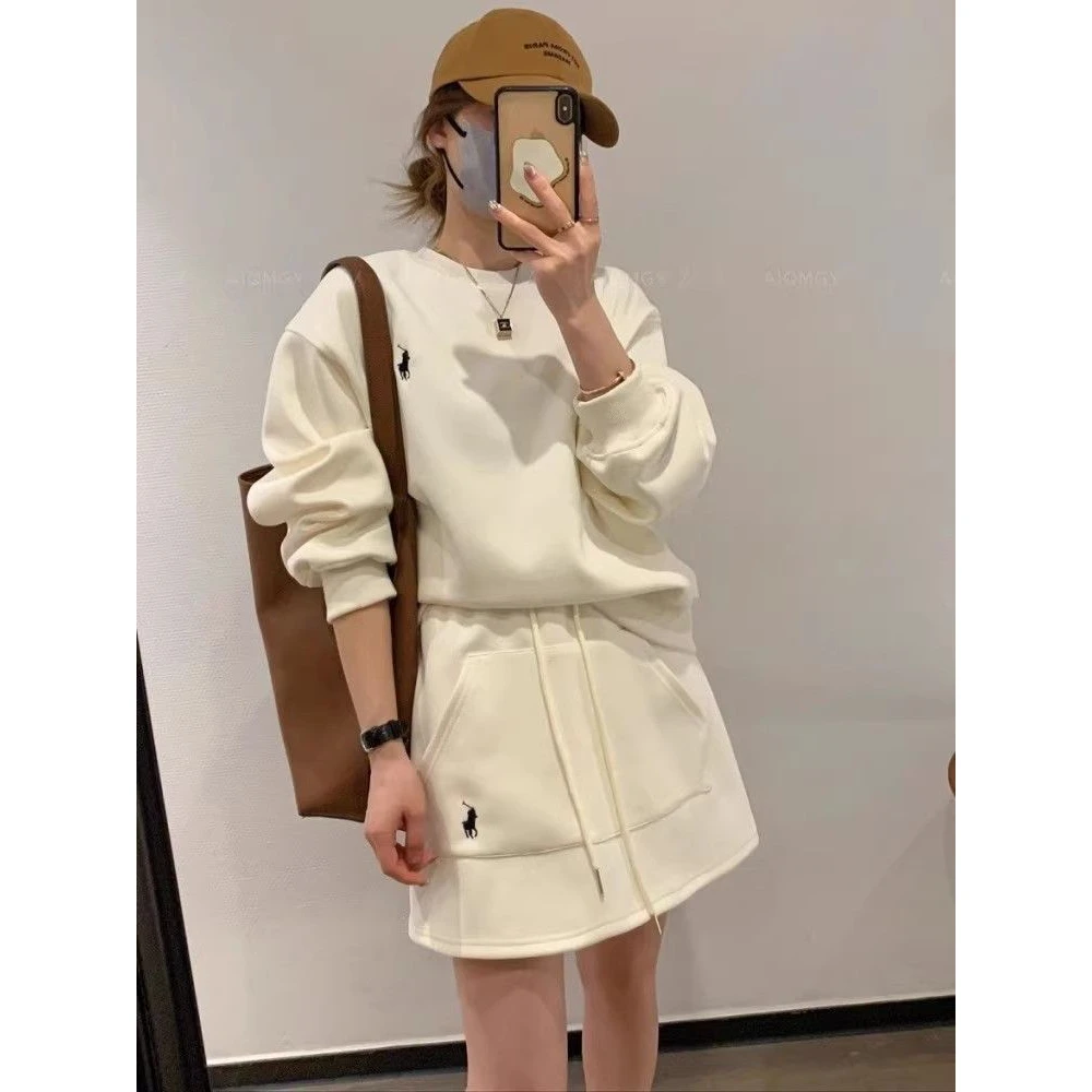 新款韩版减龄刺绣时尚套装女圆领长袖上衣宽松显瘦短裙休闲两件套