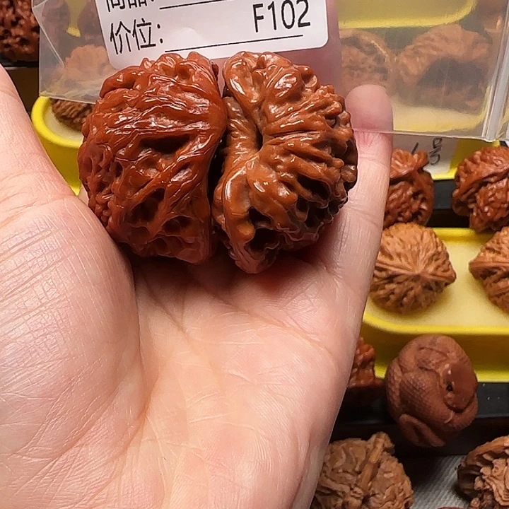 别***疼吊坠文玩核桃蛇王蛇王45