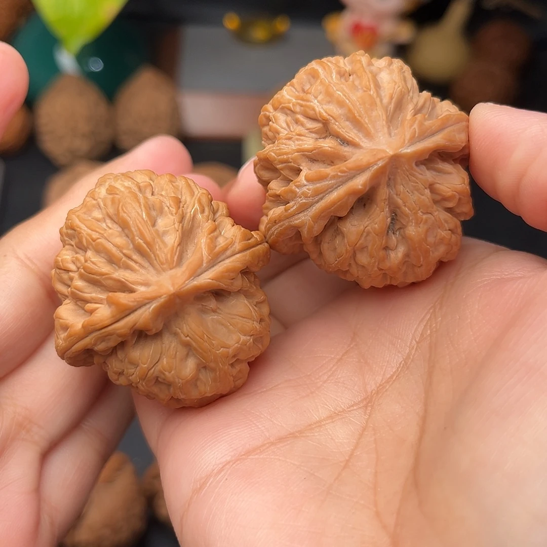 把件文玩核桃红锦鲤全品40