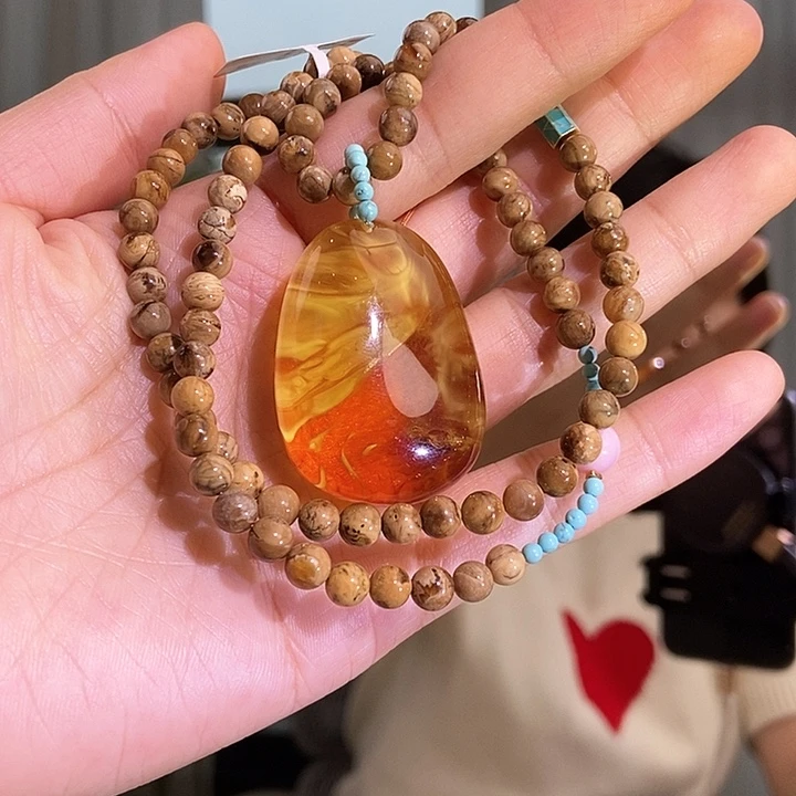 琥珀颈饰未镶嵌蜜蜡