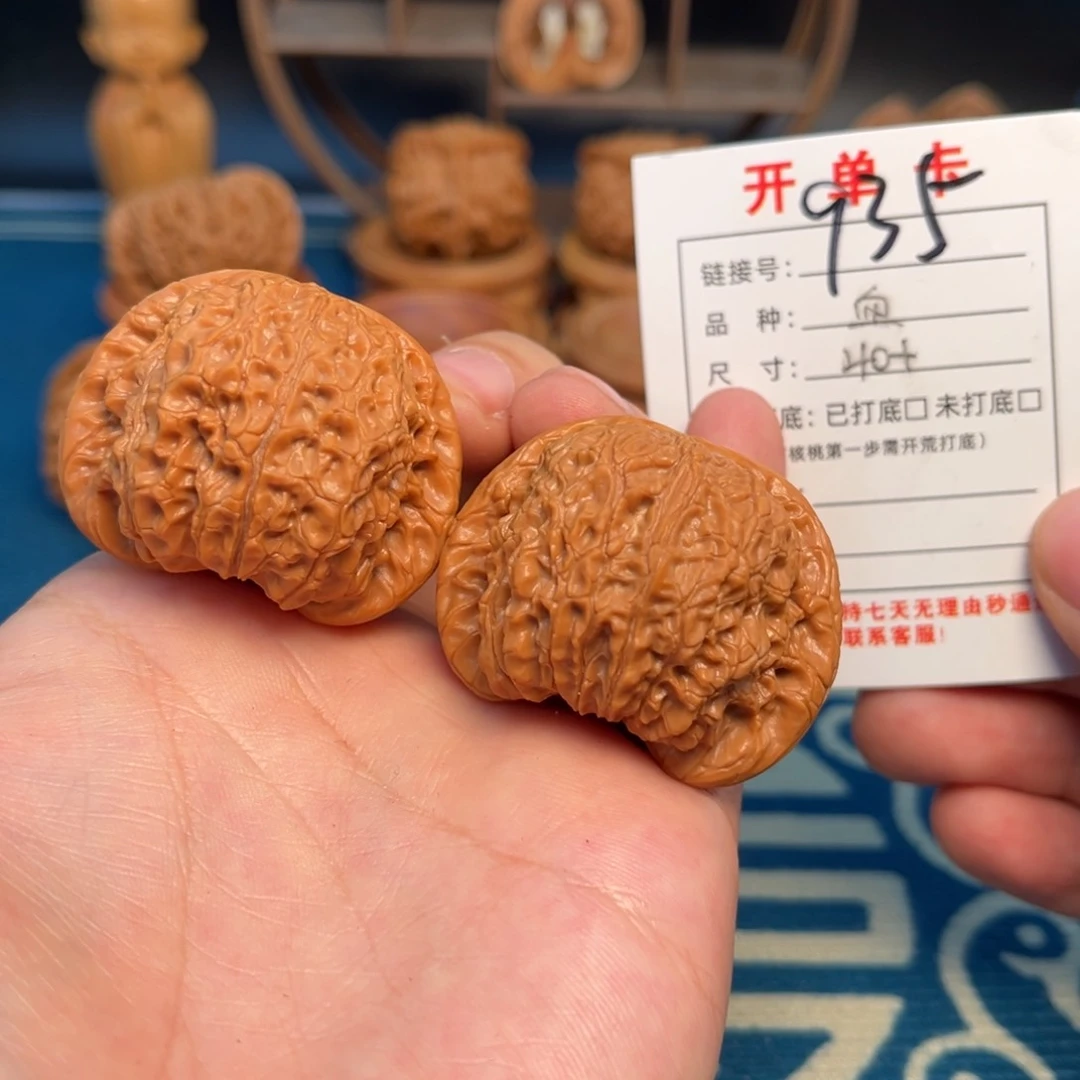 文玩核桃把件血麒麟