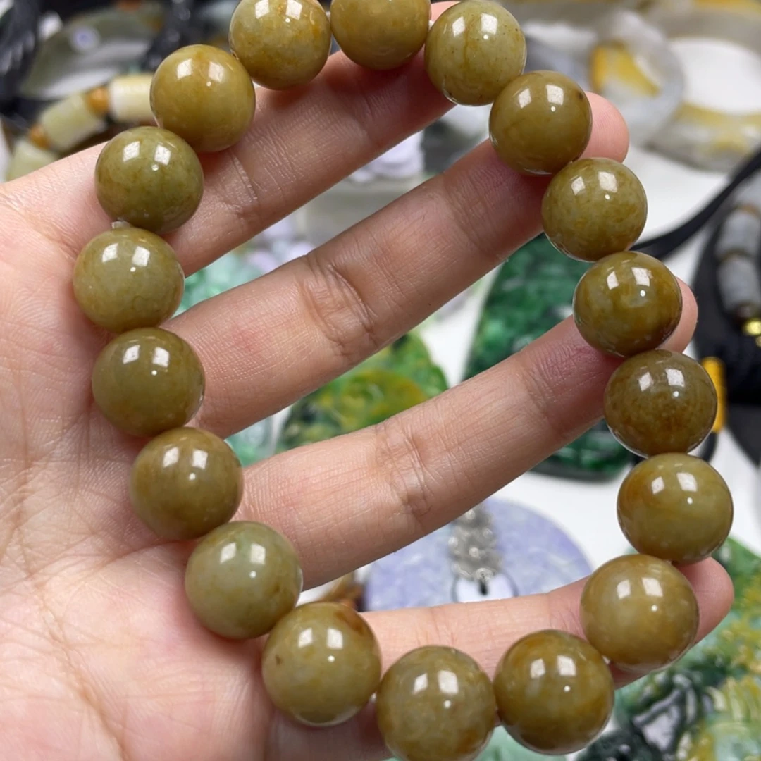 翡翠未镶嵌颈饰牌子