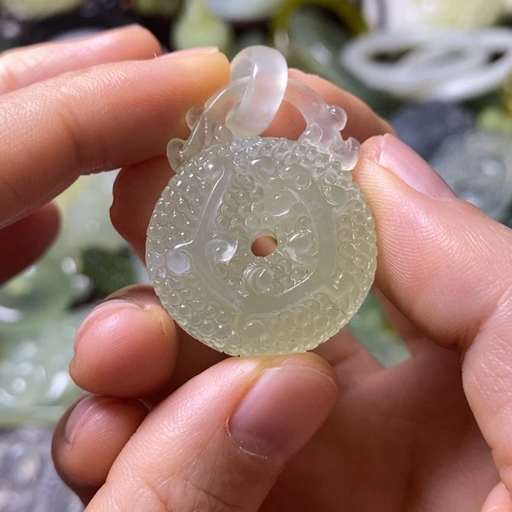 岫玉岫玉挂件未镶嵌