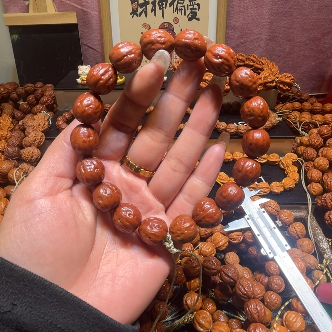 文玩核桃手串光头