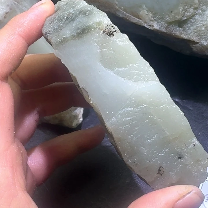 和田玉未镶嵌珠宝半成品