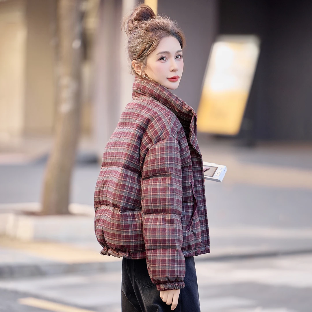 短款格子立领羽绒服女冬季2025新款宽松保暖小个子加厚面包服外套