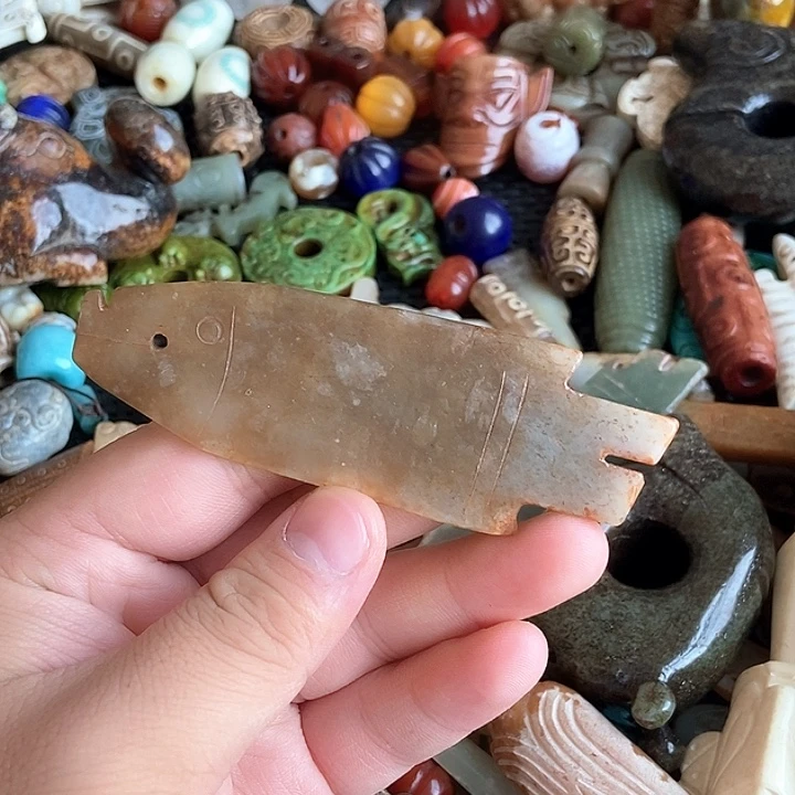 和田玉未镶嵌颈饰98