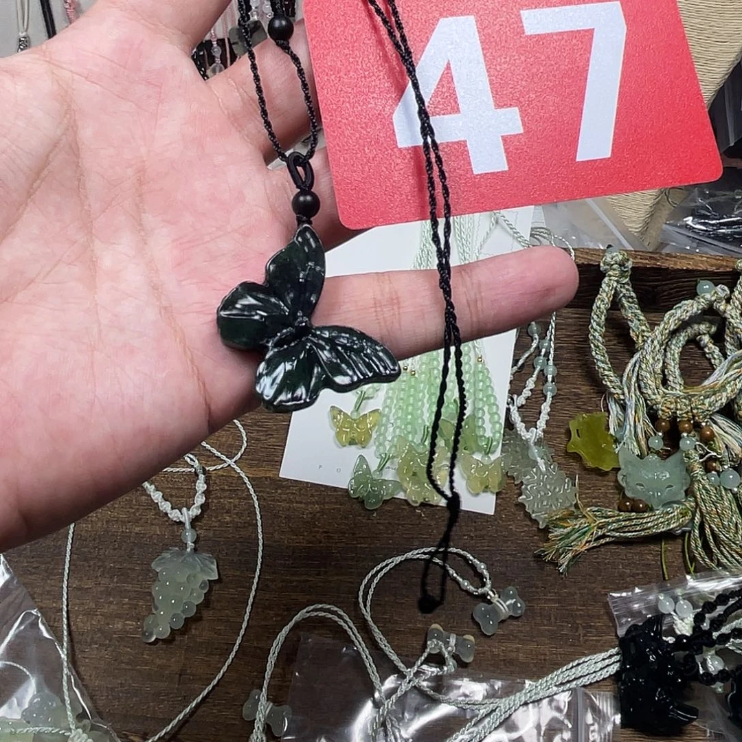 蛇纹石玉合金颈饰
