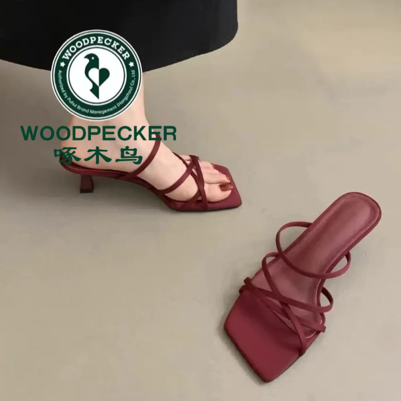 啄木鸟高跟红色法式小凉拖鞋仙女鞋子中跟新款夏配裙子细带罗马鞋