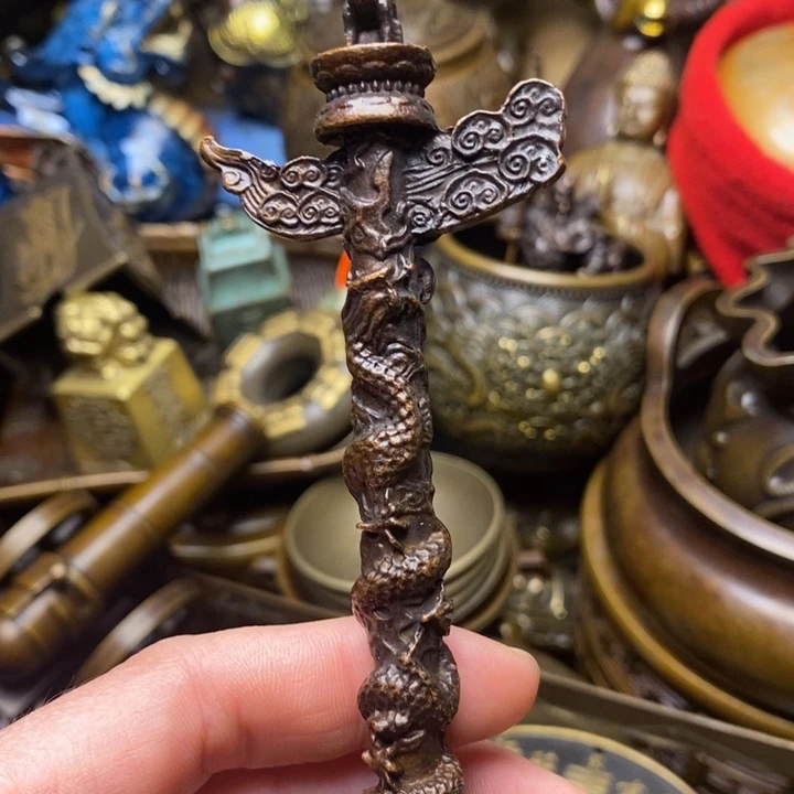 铜器摆件做工精良