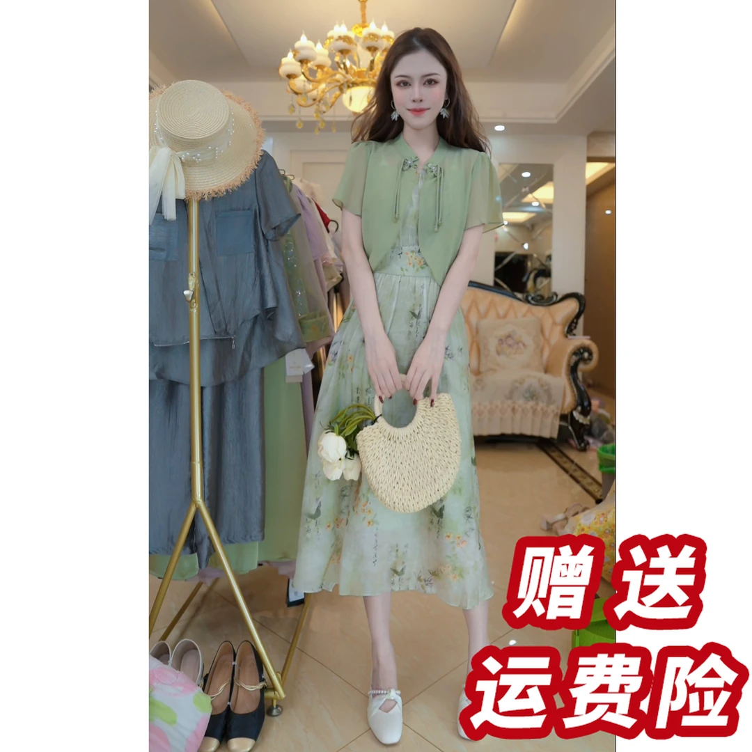 （赠送运费险）2025款时尚设计感今年十三行爆款中国风连衣裙D5125