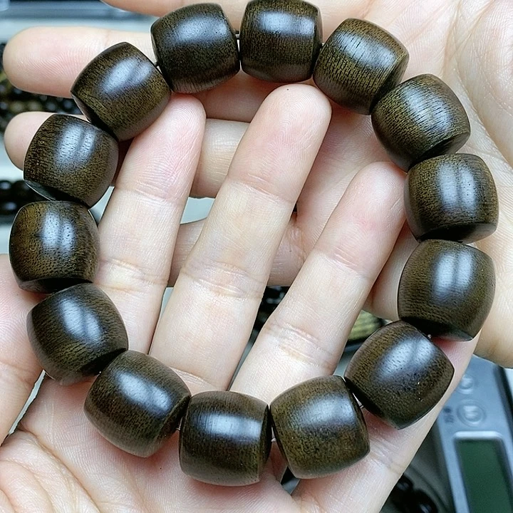手串沉香木人***?越南芽庄白棋楠
