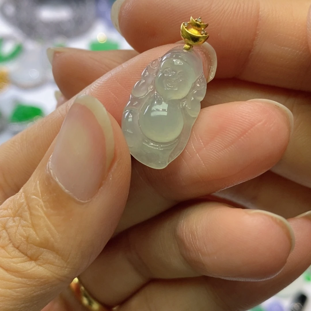翡翠18K金镶嵌颈饰翡翠