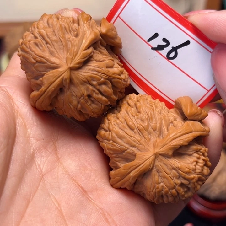 手串文玩核桃41粗筋白狮子犀牛角136