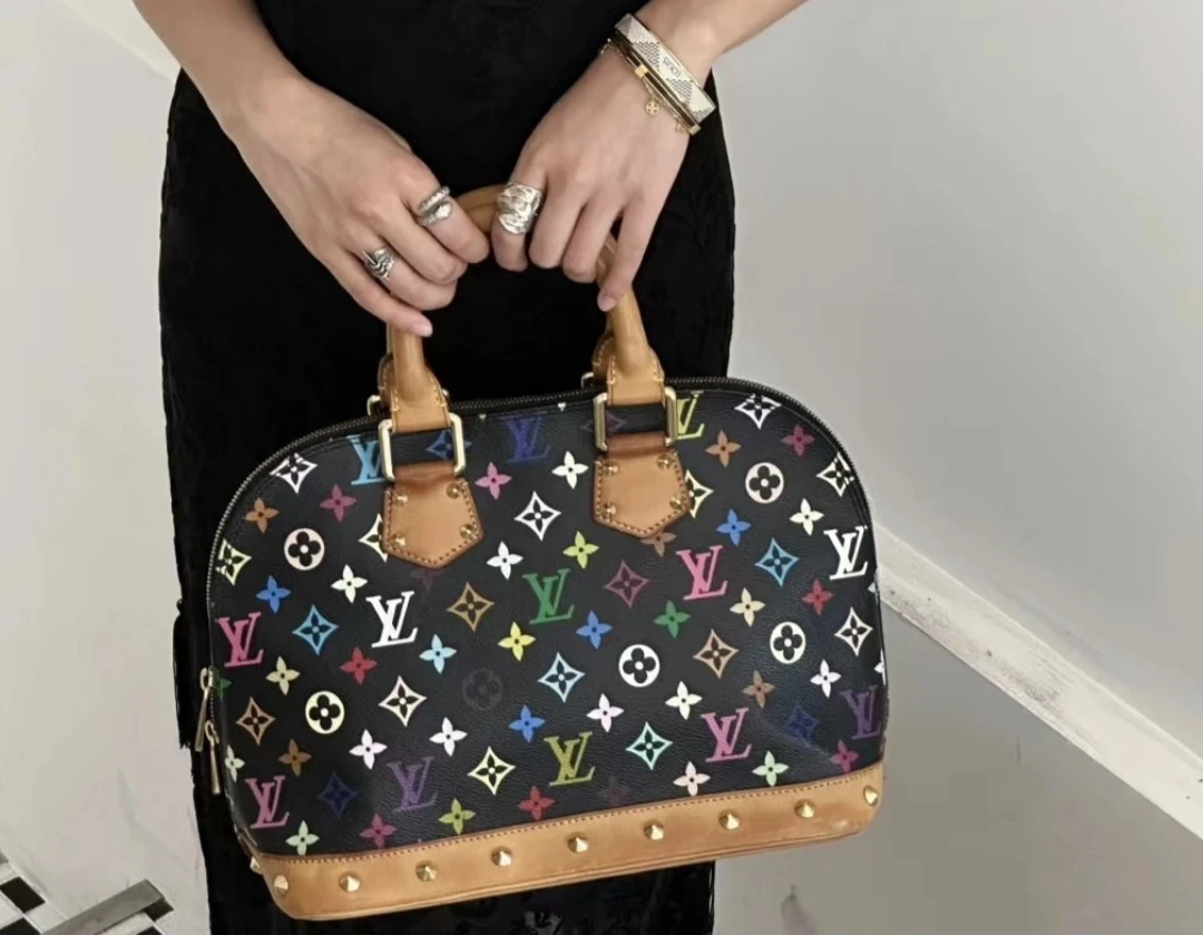 99新 LouisVuitton/路易威登 lv黑三彩贝壳/98新