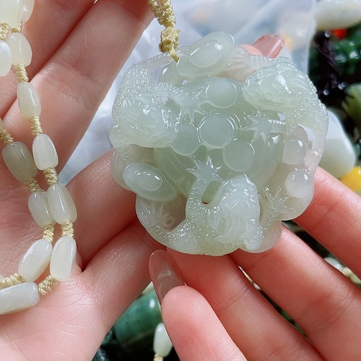 颈饰未镶嵌和田玉
