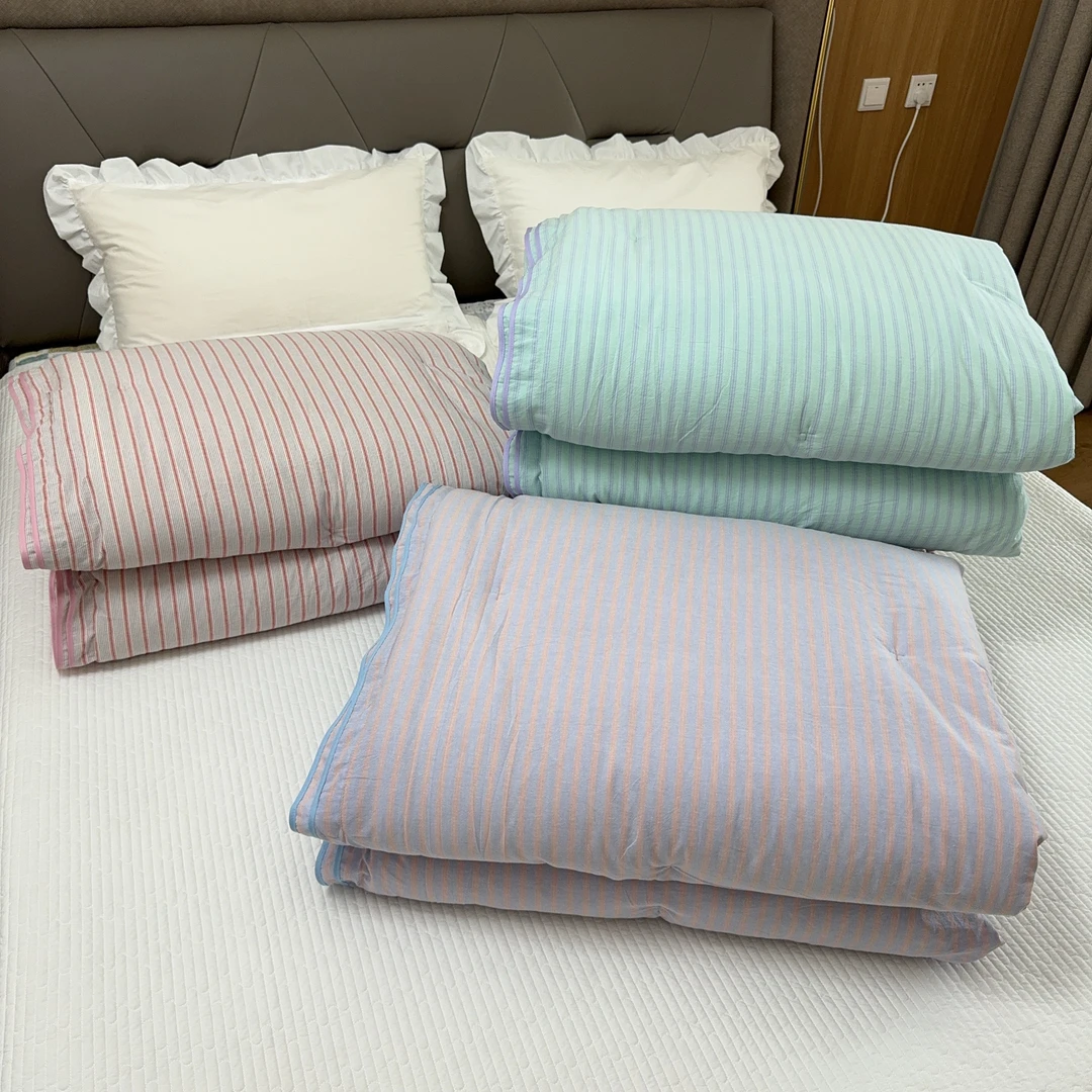 【李英花】出口原单三色条纹针织棉春秋被W