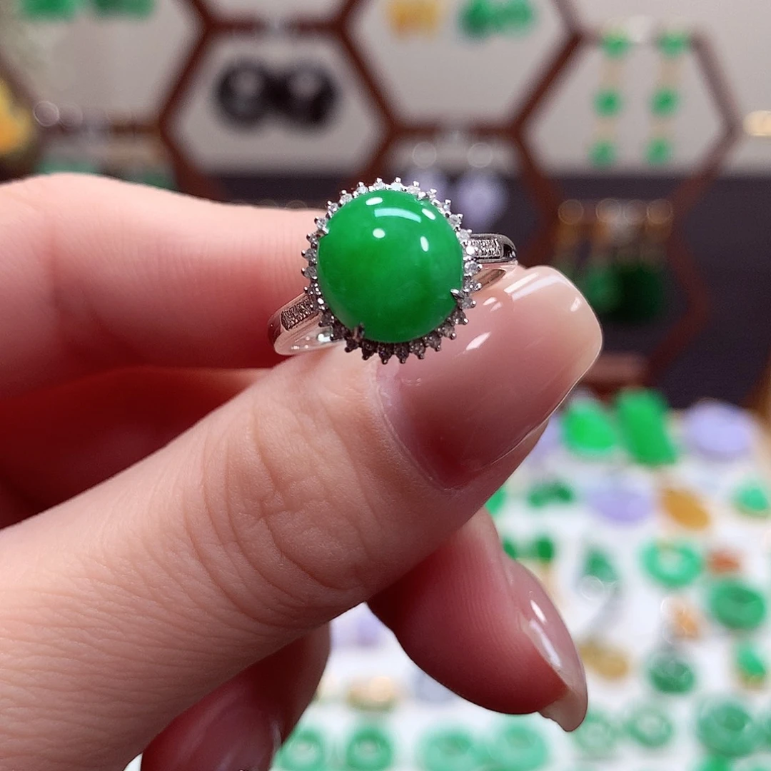 翡翠戒指18K金镶嵌天然翡翠
