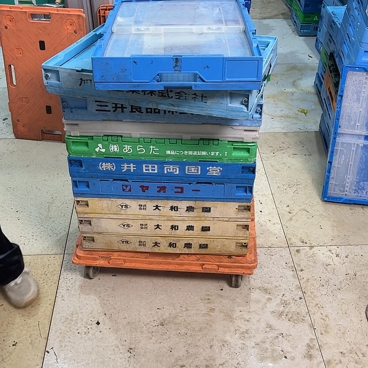 太***冬厚款两个瑕私的箱子