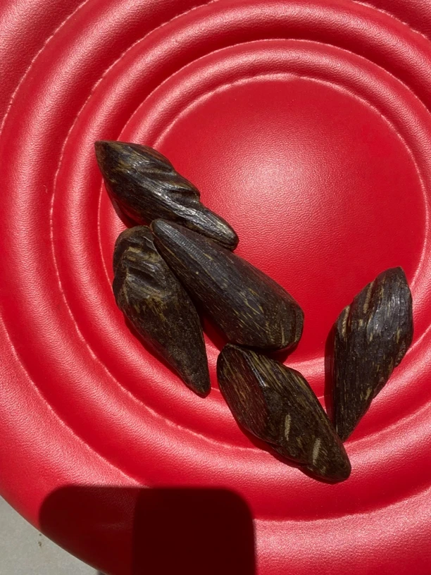 云南山货 (土特产沉 ) 香沐10克起