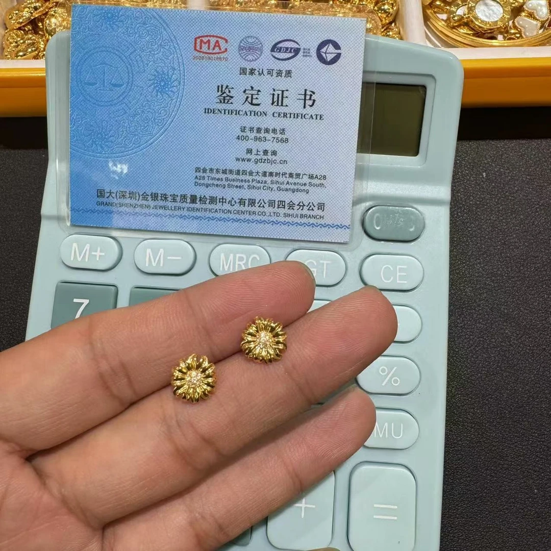 【WS】爆闪足 金 999设计款小雏菊耳钉一对 赠耳堵HJ085-2