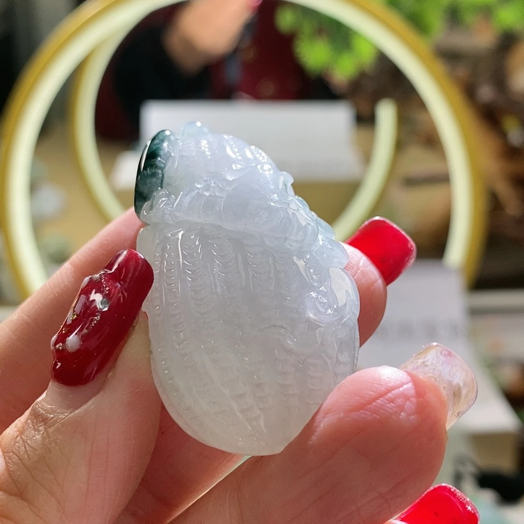 【闪购商品】翡翠颈饰未镶嵌花生