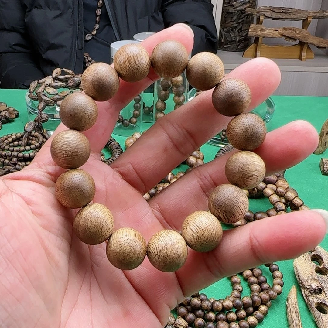 沉香手串野生菩萨棋