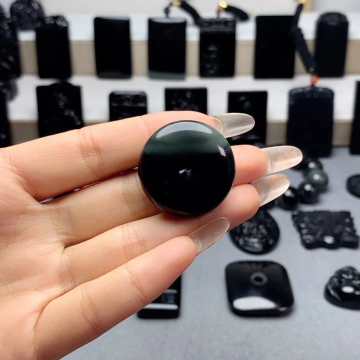 和田玉（墨玉）挂件未镶嵌旺*