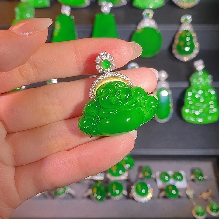 翡翠铂Pt900镶嵌颈饰