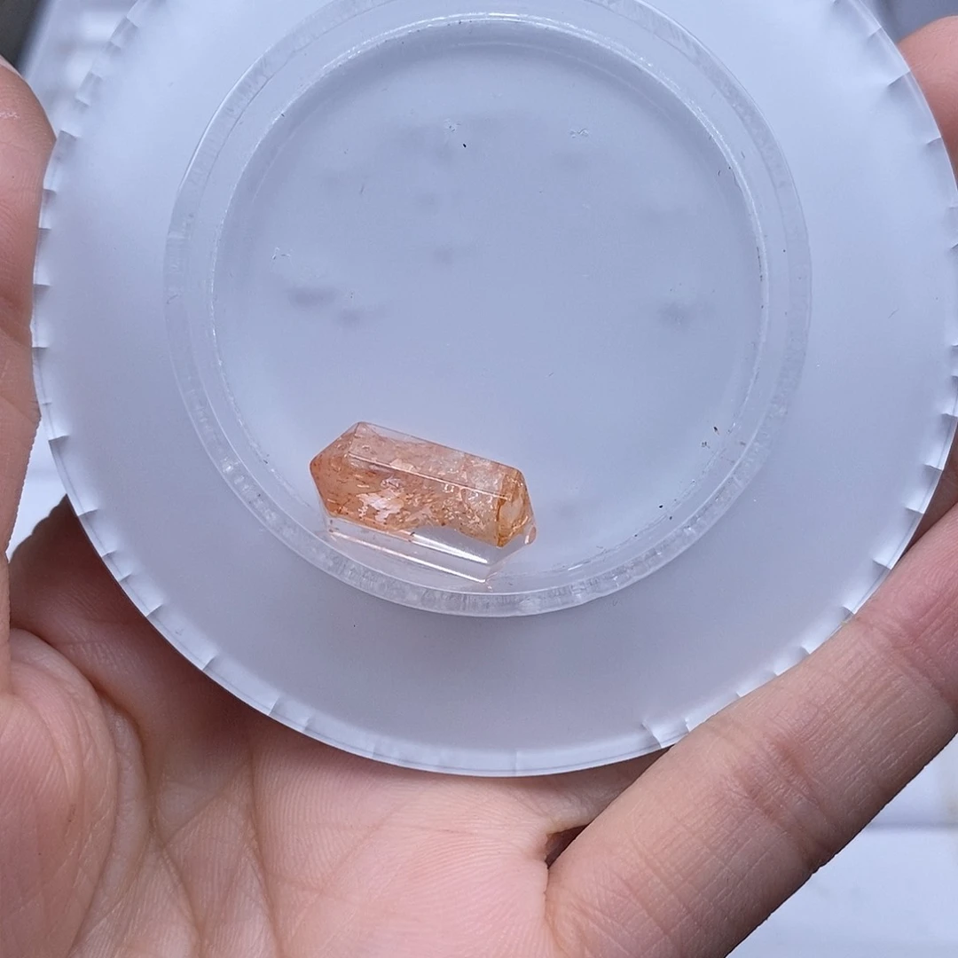 未镶嵌手链水晶是夏天