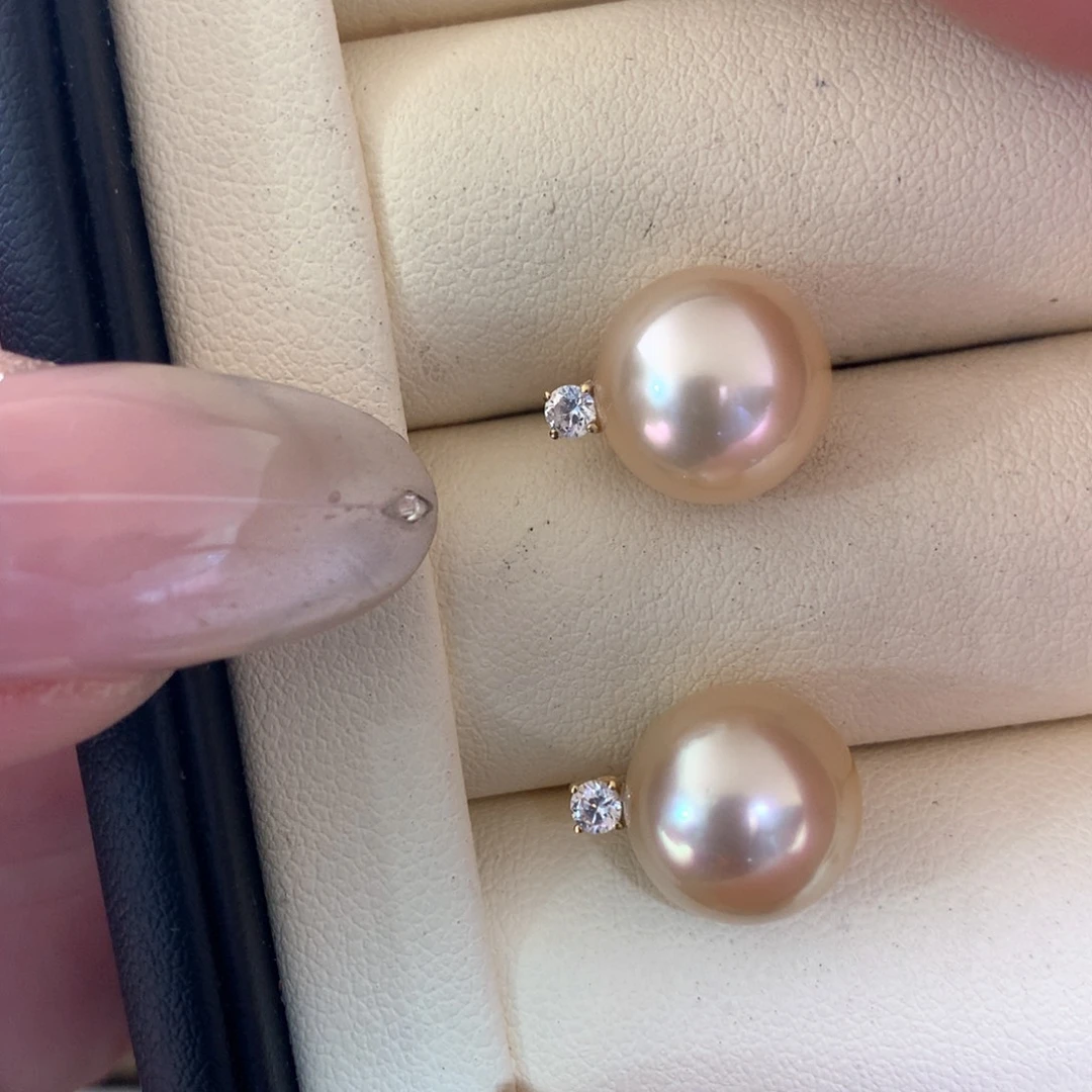 18K金镶嵌耳饰海水珍珠