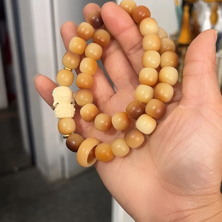 白玉菩提吊坠10+11