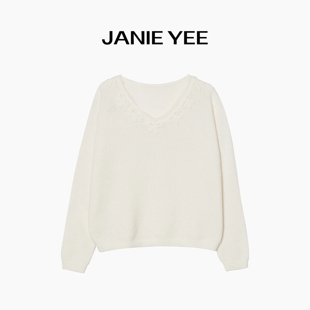Janie Yee"奶油山茶" 保暖绵羊毛兔毛V领宽松毛衣女冬 25A0109