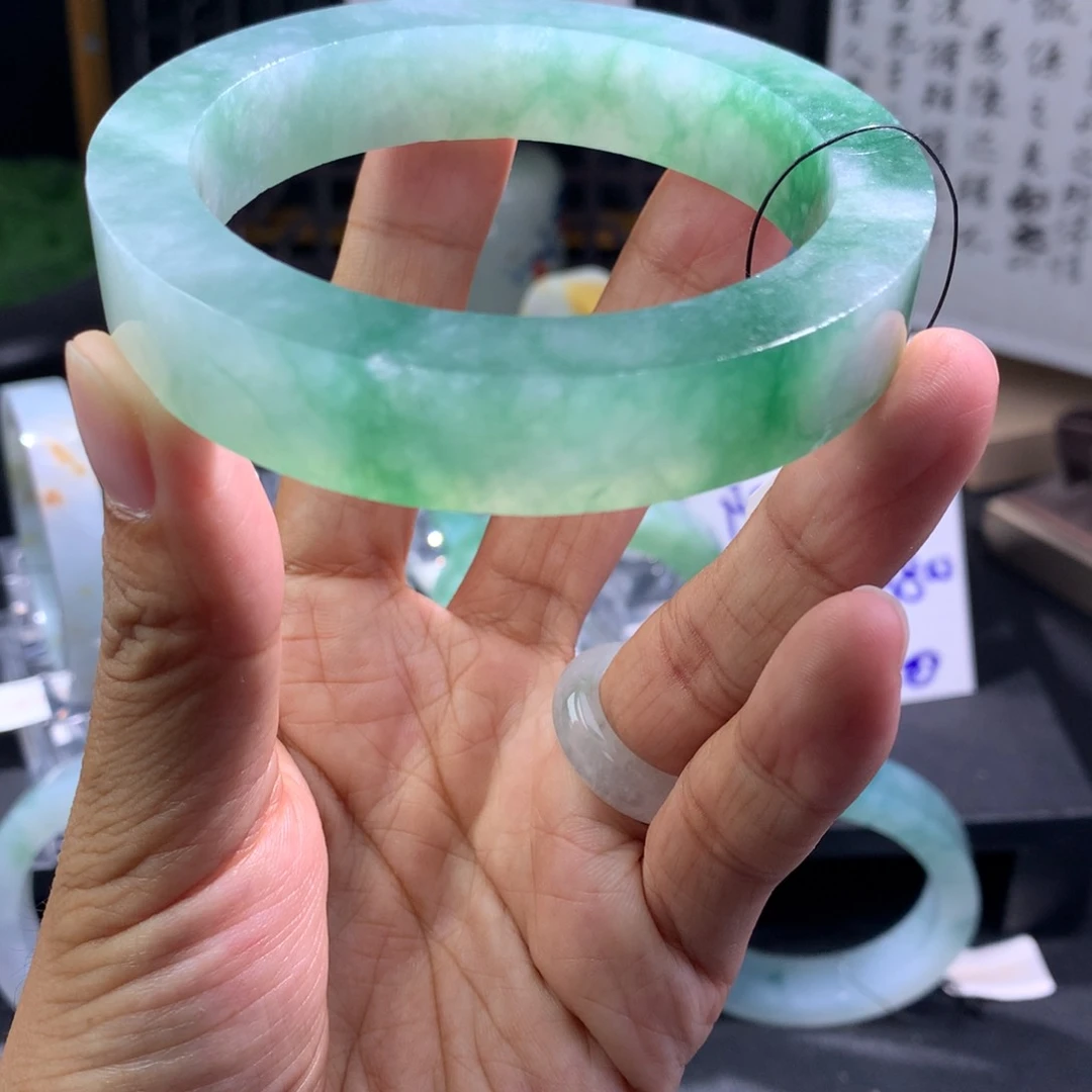 未镶嵌翡翠手镯61-63定制翡翠