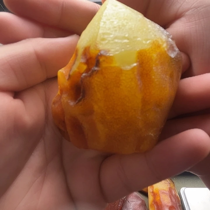 定制琥珀未镶嵌纯天然蜜蜡吊坠