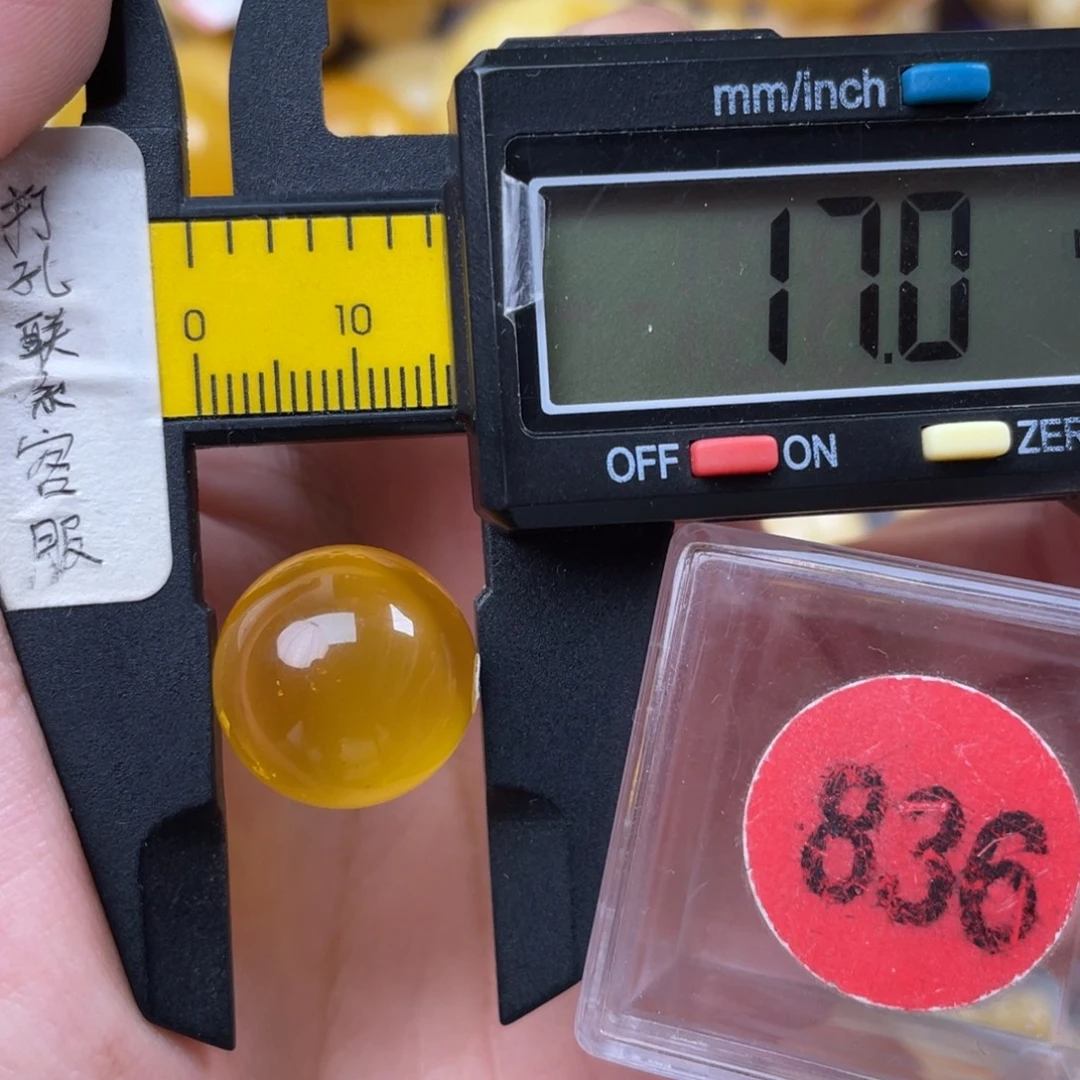 蜜蜡未镶嵌珠宝奇石微瑕