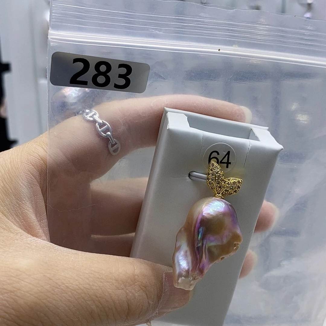 合金耳饰淡水珍珠