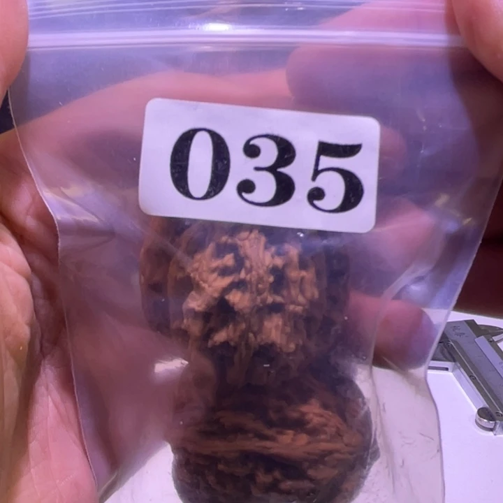 ****晨文玩核桃吊坠035虎头41