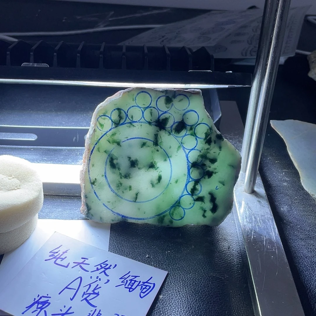 巧***厨未镶嵌定制翡翠翡翠