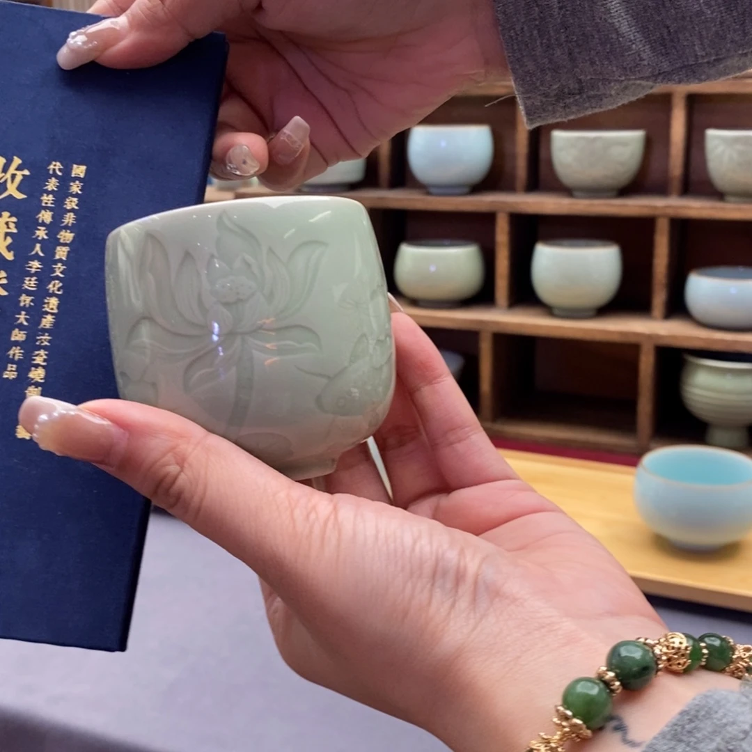 李廷怀大师亲工款活态瓷单杯