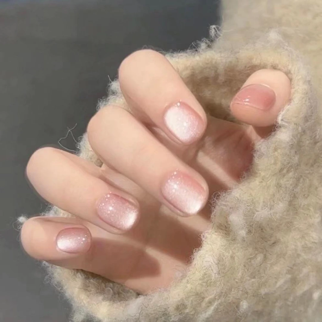 纯手工光疗穿戴甲幽灵珠光粉晶穿戴甲批发成品重复使用美甲贴片