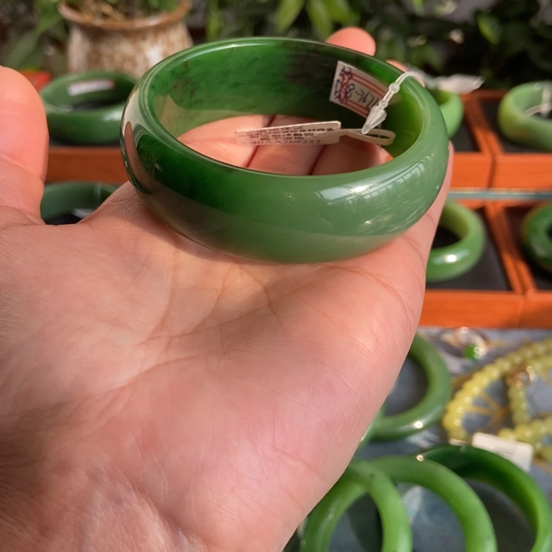 和田玉（碧玉）未镶嵌手镯俄碧红皮白加绿58