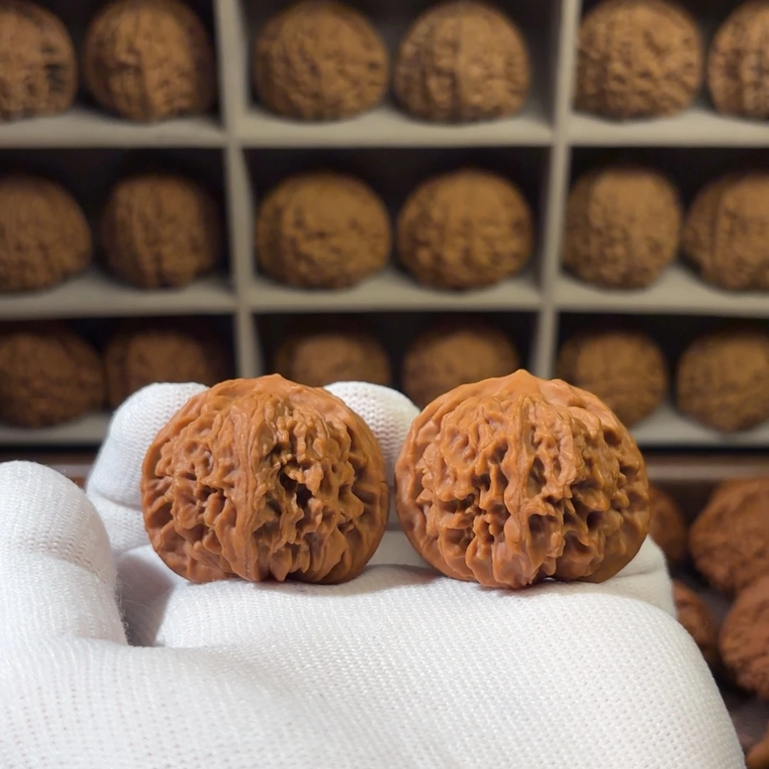 文玩核桃把件42尺全品皇冠